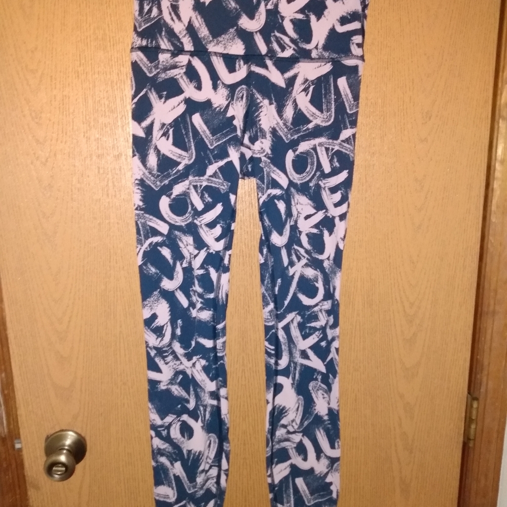 Lululemon Leggings 💙🩷 - Picture 3 of 7